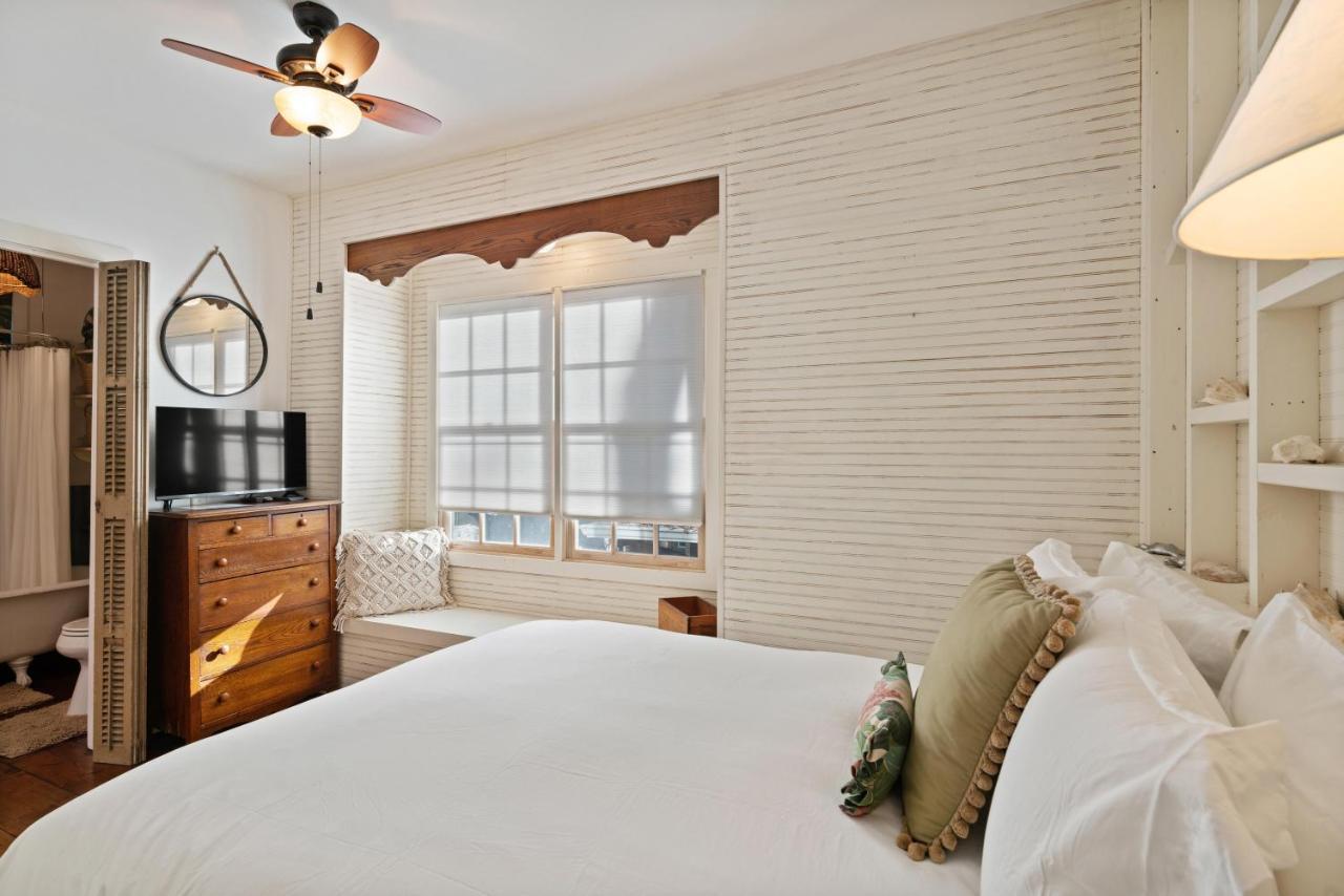 The Treehouse - 116 Florence Street St. Simons Island ภายนอก รูปภาพ